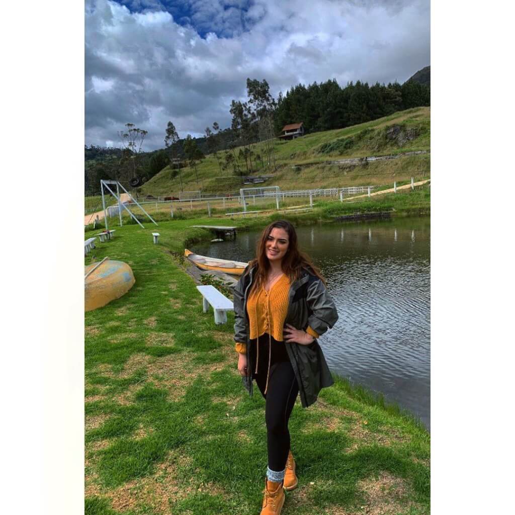 Ivel Pesantez Beautiful Instagram Model - Bollywood Celebrity News