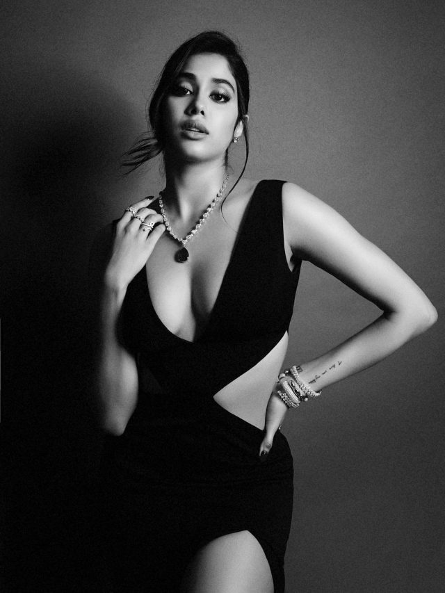 Fans were breathless seeing Janhvi Kapoor in a black bold outfit