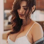 Sonali Raut Breaks the Internet with Bold Photoshoot – Poses Topless in Latest Instagram Post